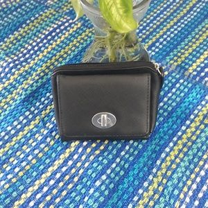 safe keeper small black leather wallet